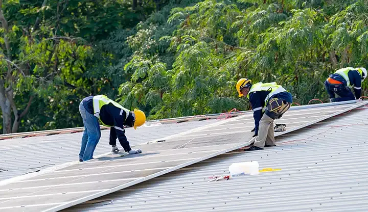 Commercial roofing installation